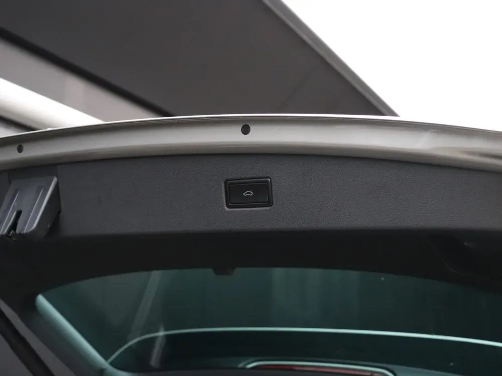 Volkswagen Tiguan 1.5 TSI R-LINE | CAMERA | ADAPT. CRUISE | uit 2020, foto 15