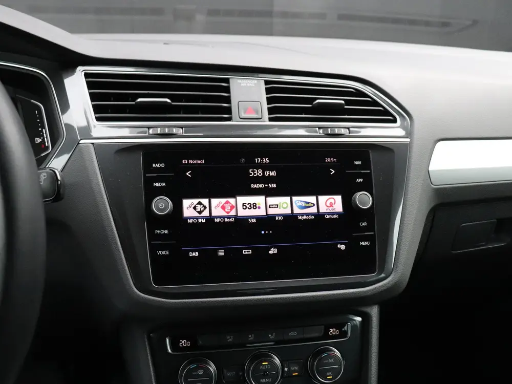 Volkswagen Tiguan 1.5 TSI R-LINE | CAMERA | ADAPT. CRUISE | uit 2020, foto 6