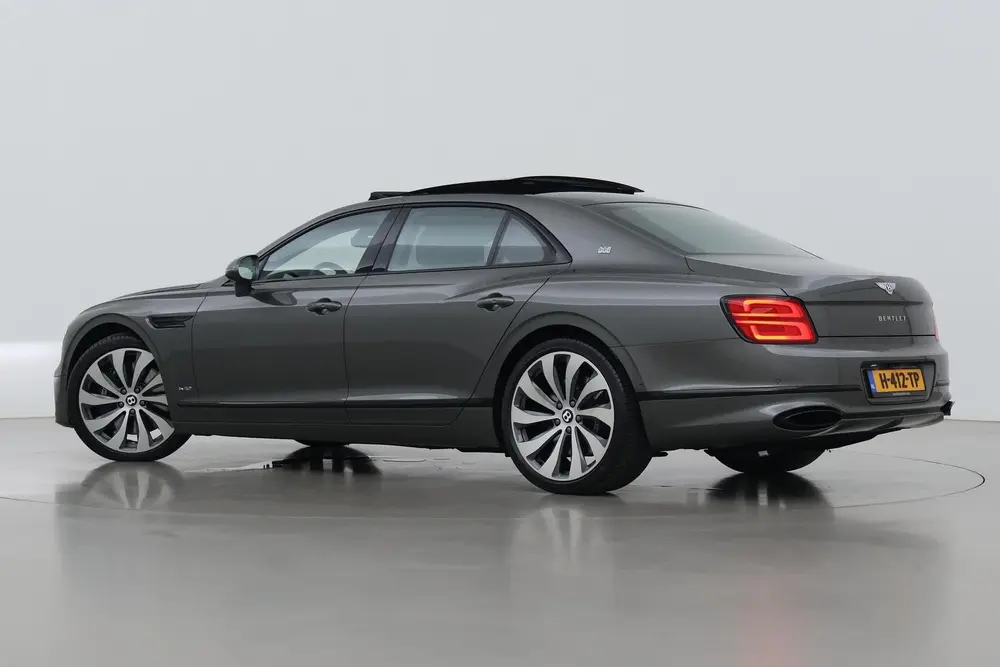 Bentley Flying Spur 6.0 W12 First Edition | NL Auto | NAIM A uit 2020, foto 2