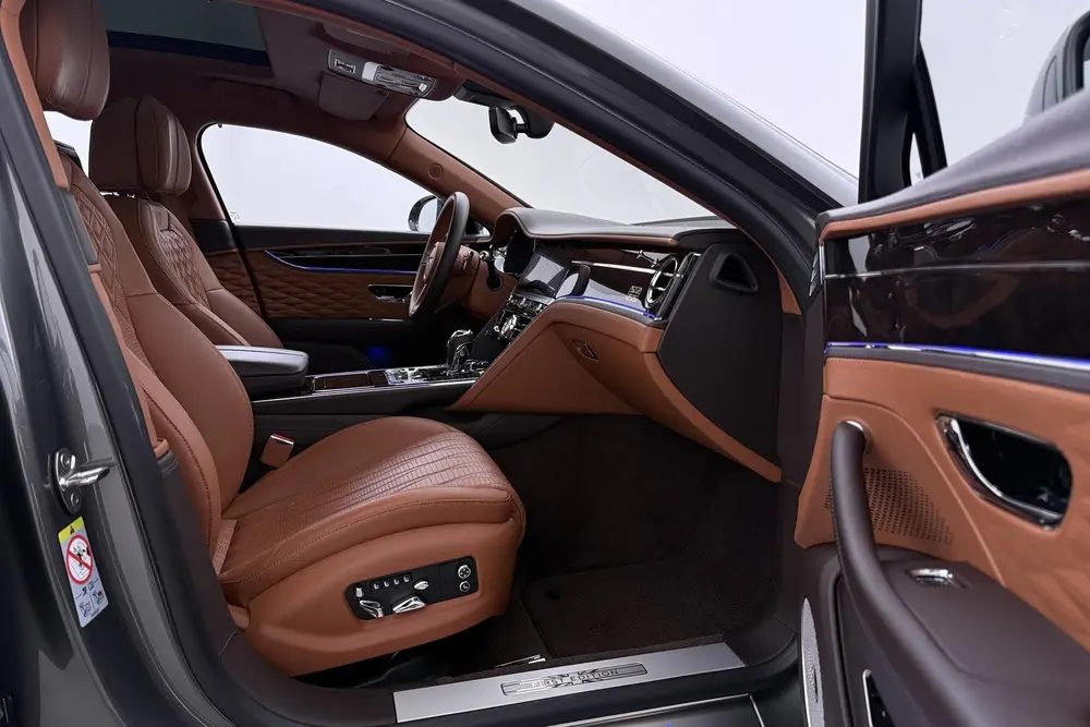 Bentley Flying Spur 6.0 W12 First Edition | NL Auto | NAIM A uit 2020, foto 5