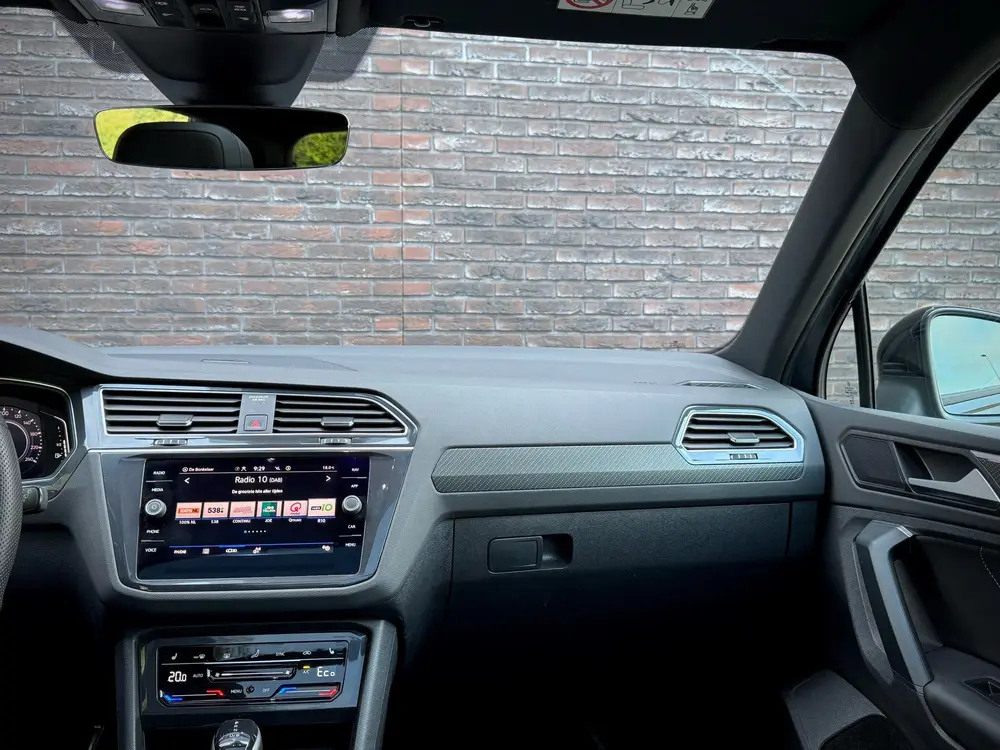 Volkswagen Tiguan R-line BLACK STYLE | E-HYBRID | 245PK | PA uit 2023, foto 11
