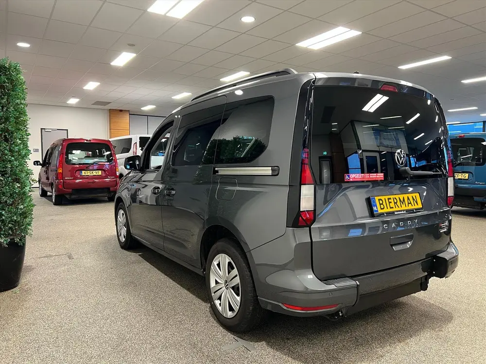 Volkswagen Caddy L1 Rolstoelauto Automaat 3+1 of 5+0 uit 2021, foto 13