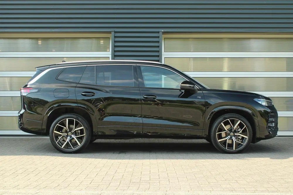Volkswagen Tayron 1.5 eHybrid 204pk R-Line Edition | SoH 100 uit 2025, foto 3