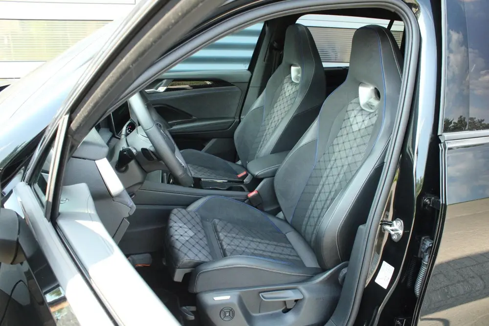 Volkswagen Tayron 1.5 eHybrid 204pk R-Line Edition | SoH 100 uit 2025, foto 4