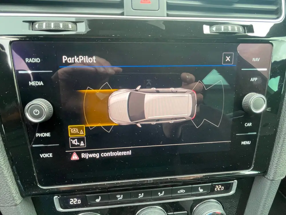 Volkswagen Golf Variant 1.5 TSI R-line | R-line interieur en uit 2019, foto 12