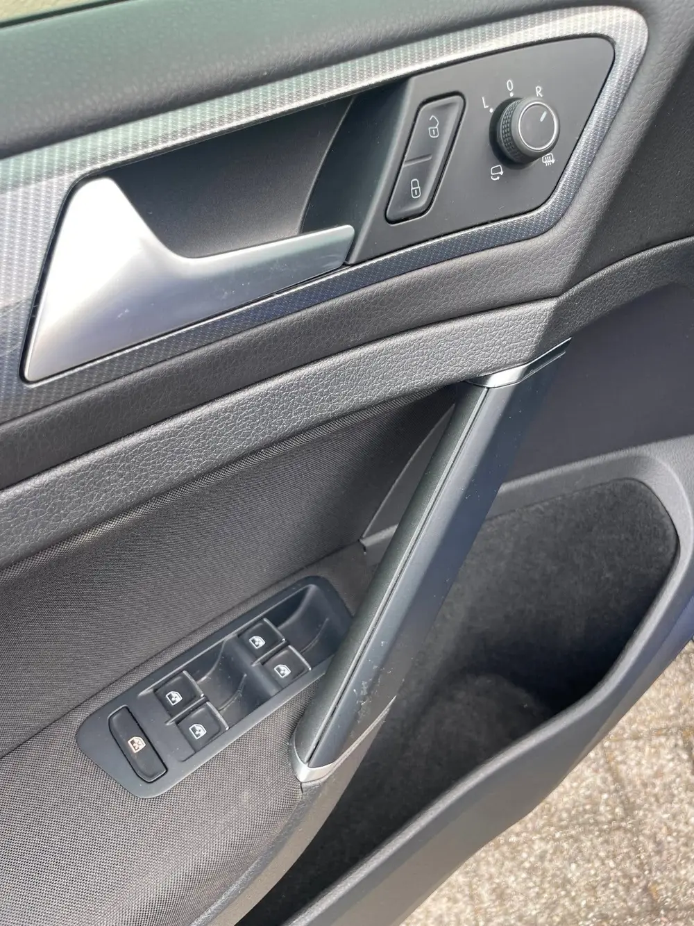 Volkswagen Golf Variant 1.5 TSI R-line | R-line interieur en uit 2019, foto 7