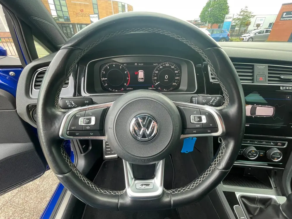 Volkswagen Golf Variant 1.5 TSI R-line | R-line interieur en uit 2019, foto 9