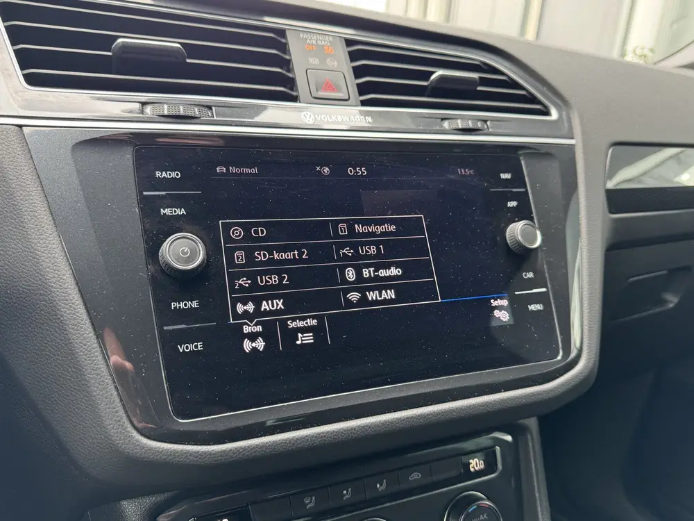 Volkswagen Tiguan 1.5 TSI 150pk DSG ACT Highline Business R uit 2020, foto 19