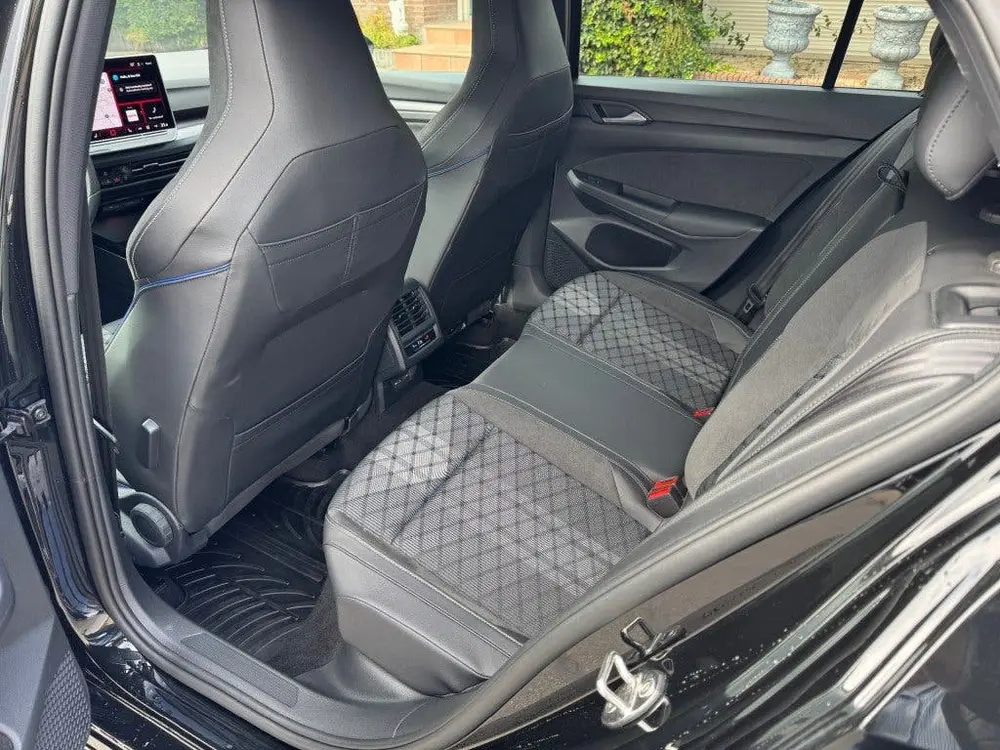 Volkswagen Golf 8.5 1.5 TSi R-LINE DSG 150pk Matrix LED uit 2024, foto 12