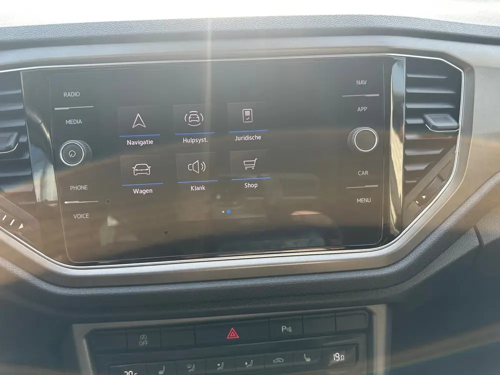 Volkswagen T-ROC 1.5 TSI Sport uit 2020, foto 16