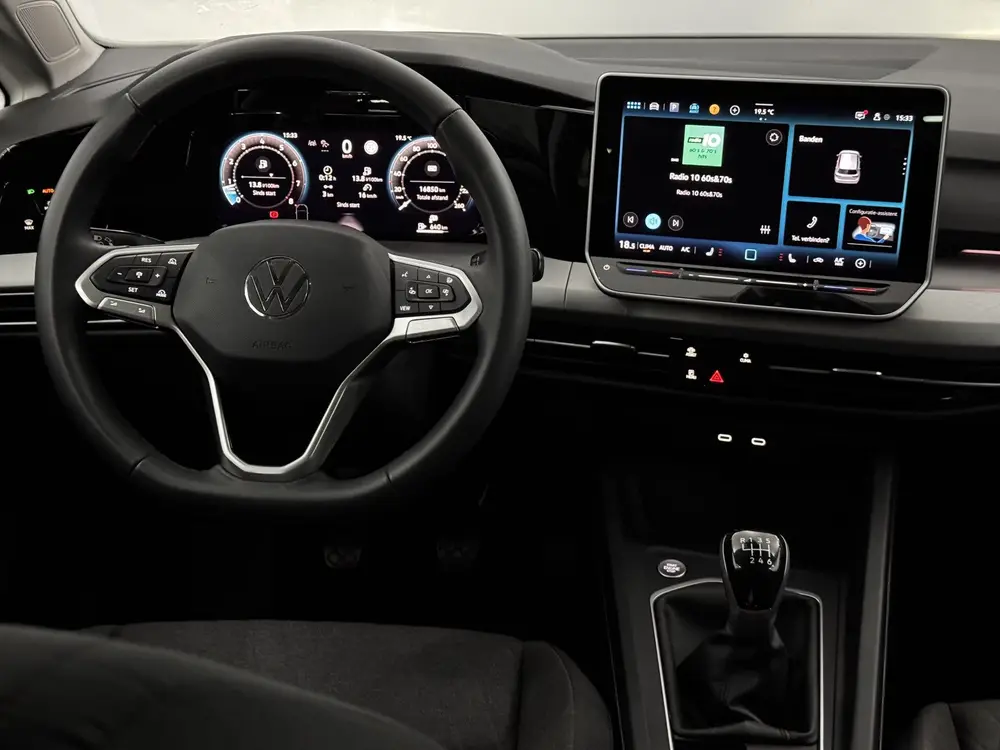 Volkswagen Golf 1.5 TSI Life Edition Clima, Apple carplay, P uit 2025, foto 10