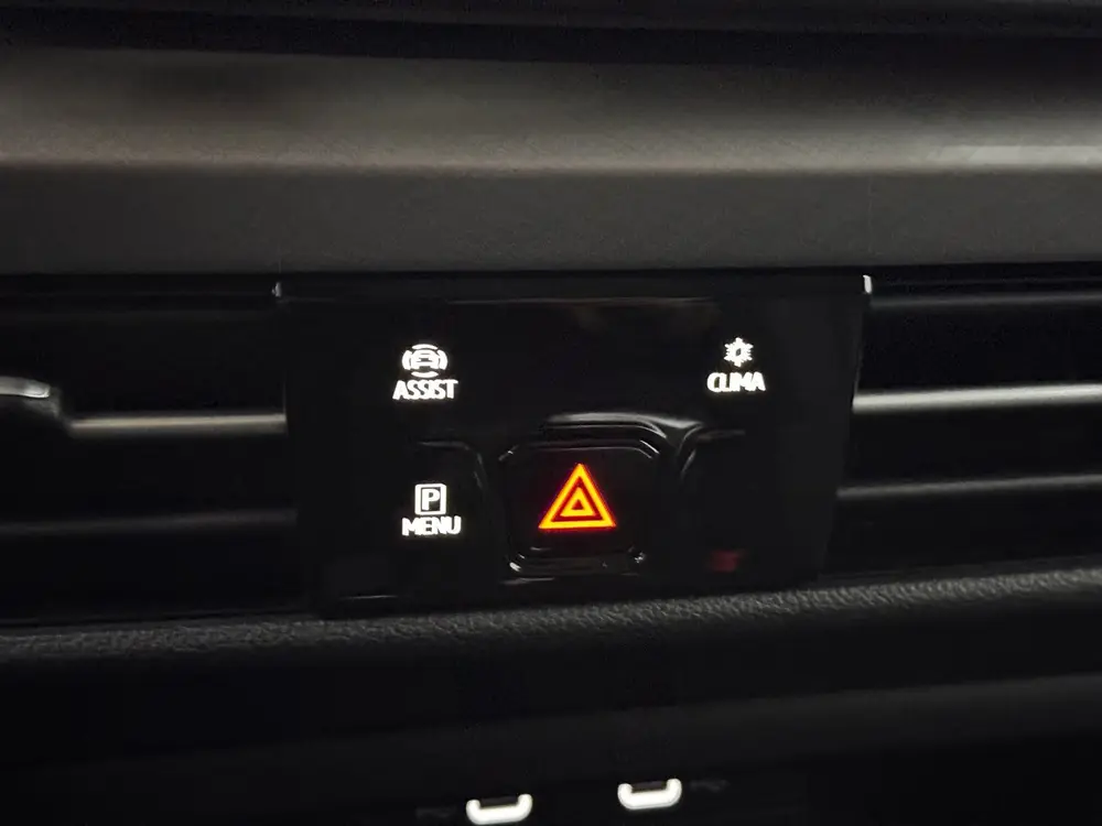 Volkswagen Golf 1.5 TSI Life Edition Clima, Apple carplay, P uit 2025, foto 17