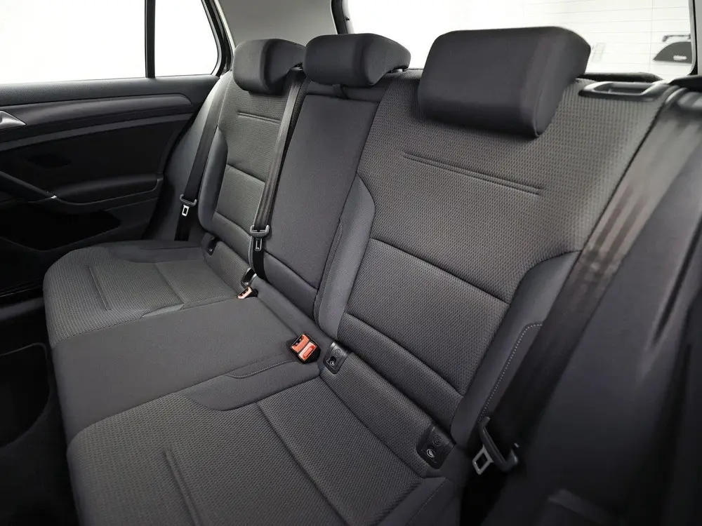 Volkswagen Golf 1.0 TSI Sportline (APPLE CARPLAY, NAP, GROOT uit 2019, foto 15