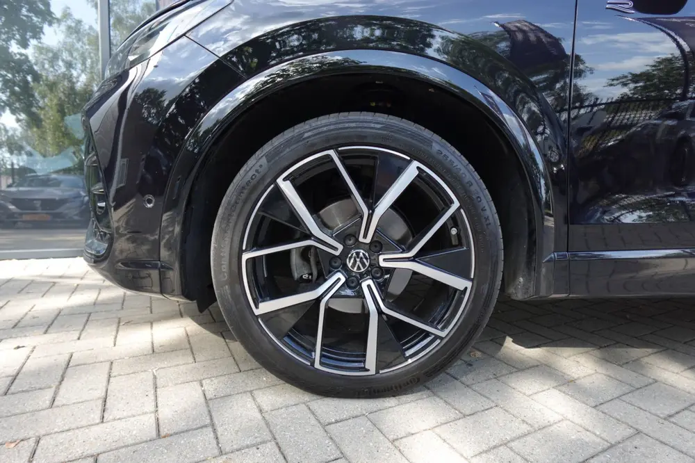 Volkswagen Tiguan 1.5 eTSI R-Line Business PANO KEYLESS H&K uit 2024, foto 8