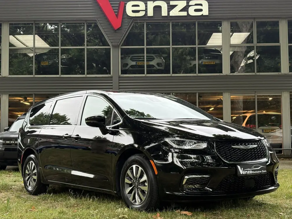 Chrysler Pacifica 3.6 V6 Hybrid ACC/360/Carplay (bj 2025) uit 2025