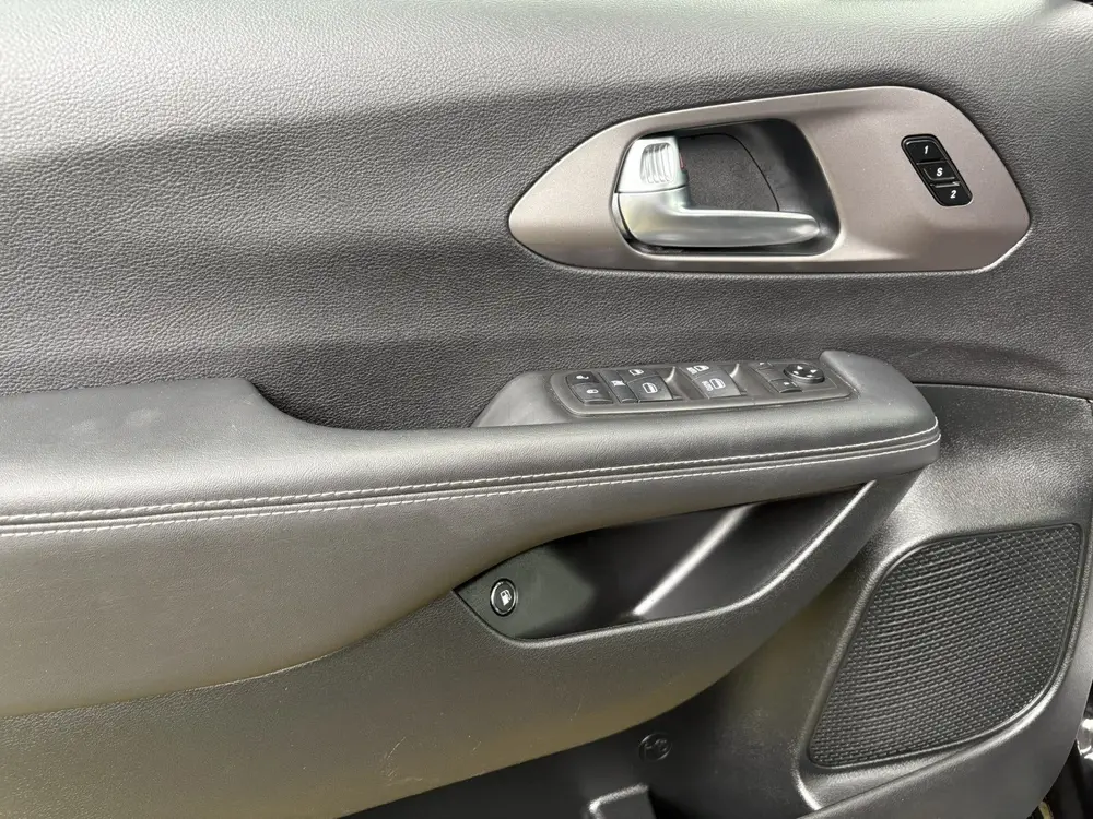 Chrysler Pacifica 3.6 V6 Hybrid ACC/360/Carplay (bj 2025) uit 2025, foto 7