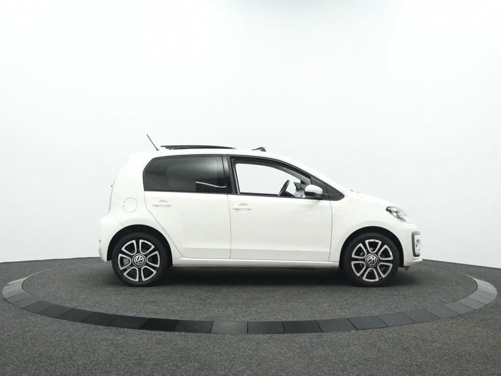 Volkswagen Up! 1.0 BMT high-up! | Panoramadak | Stoelverwarm uit 2019, foto 15