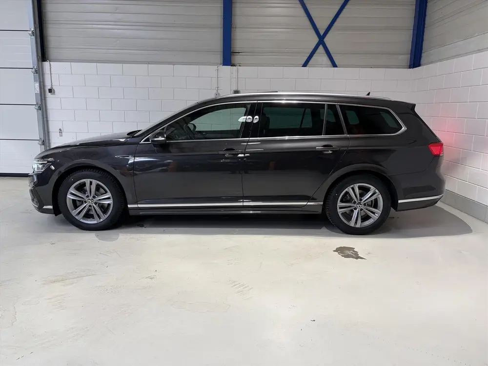 VOLKSWAGEN Passat Variant 1.5 TSI 150pk ACT Highline Busines uit 2020, foto 6