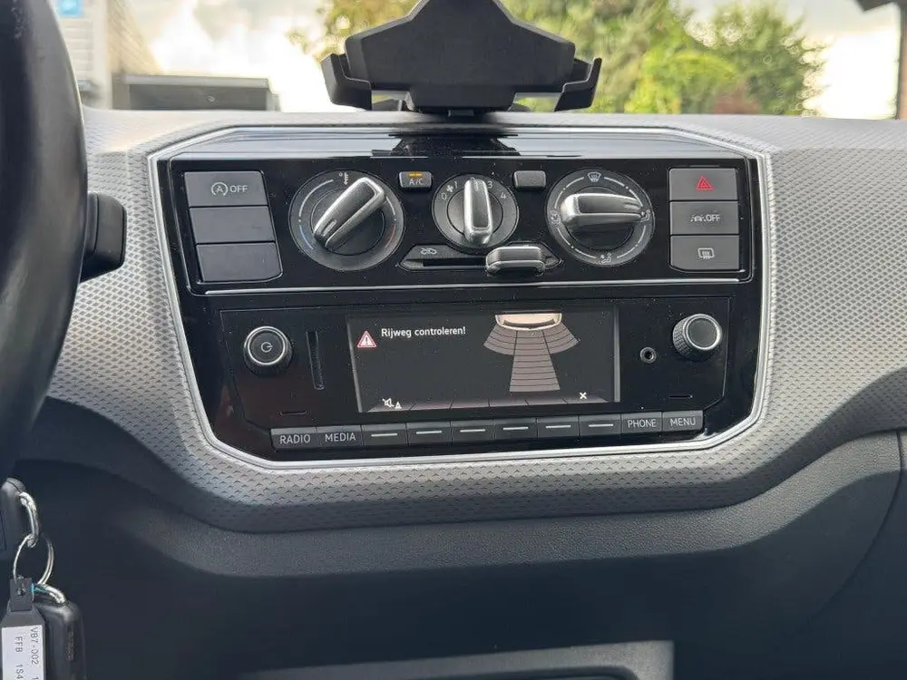 Volkswagen Up! 1.0 Active 5-drs LM velgen PDC Camera Cruise c uit 2021, foto 15
