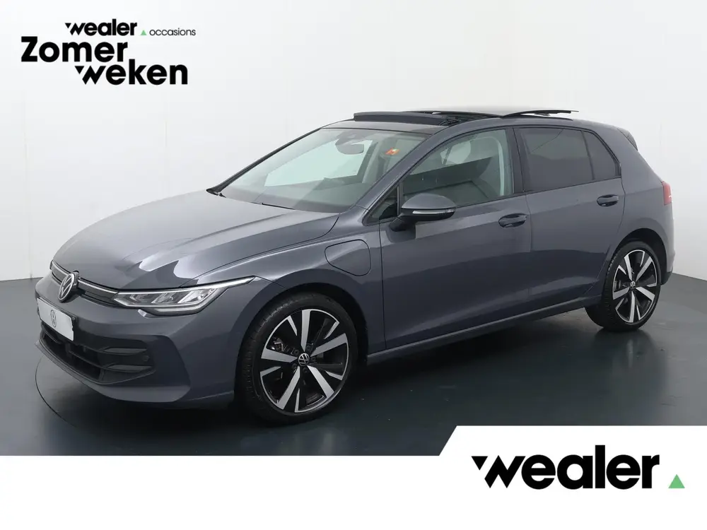 Volkswagen Golf 1.5 eHybrid Life Edition | 204 PK | SoH % | uit 2025