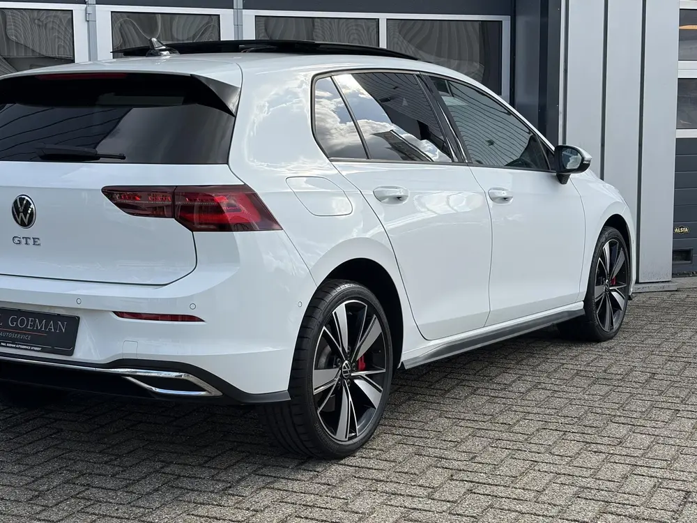 Volkswagen Golf 1.4 eHybrid GTE | Pano | Camera | Keyless | uit 2024, foto 9