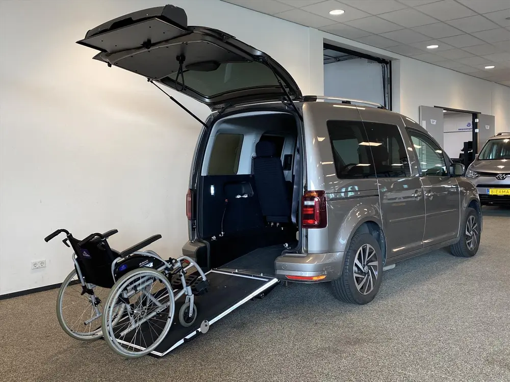 Volkswagen Caddy L1 Rolstoelauto Automaat 3+1 uit 2019, foto 6
