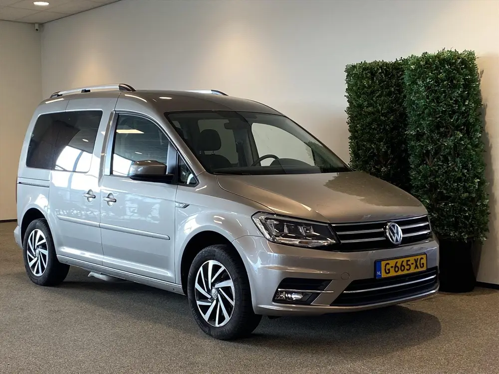 Volkswagen Caddy L1 Rolstoelauto Automaat 3+1 uit 2019, foto 9