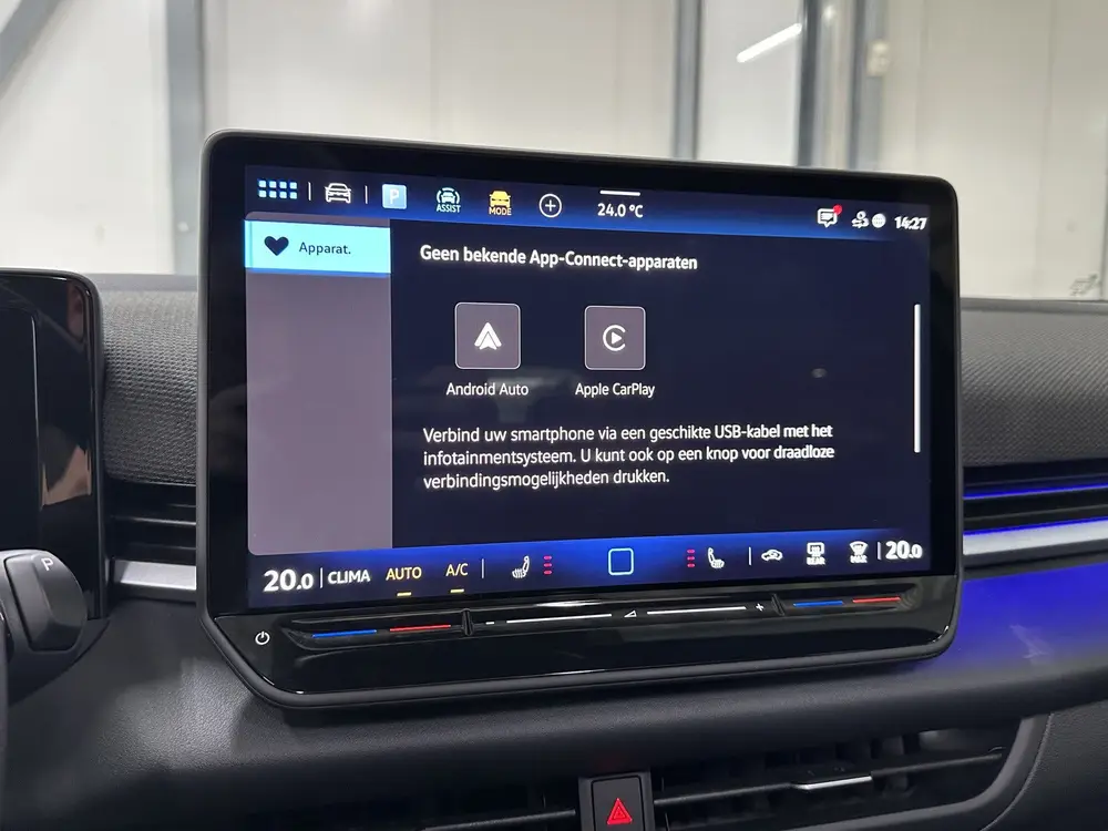 Volkswagen T-Roc 1.5 eTsi R-Line First Edition | H&K | Trekh uit 2026, foto 18