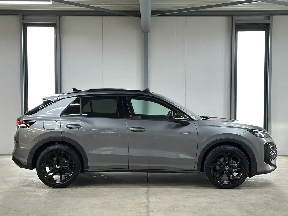 Volkswagen T-Roc 1.5 eTsi R-Line First Edition | H&K | Trekh uit 2026, foto 6