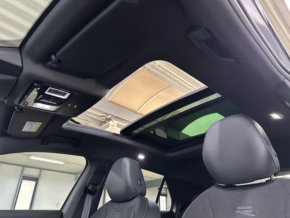 Volkswagen T-Roc 1.5 eTsi R-Line First Edition | H&K | Trekh uit 2026, foto 8