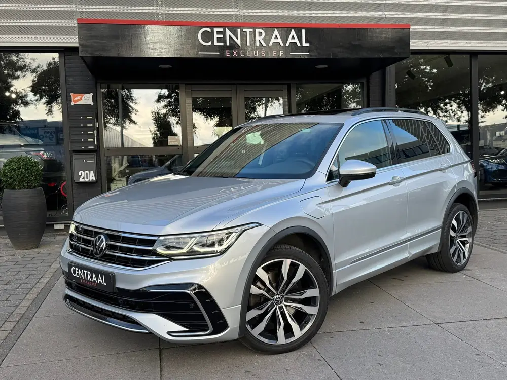 Volkswagen Tiguan 1.4 TSI eHybrid R-Line 245PK|Pano|ACC|Carp uit 2022