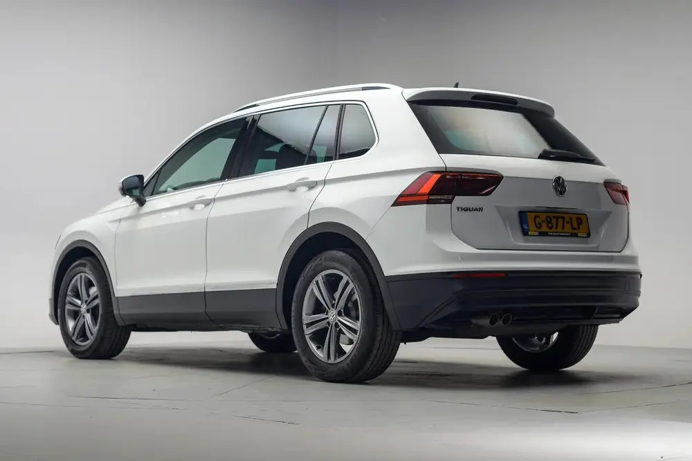 Volkswagen Tiguan 1.5 TSI Comfortline Business [ Apple carpl uit 2019, foto 3