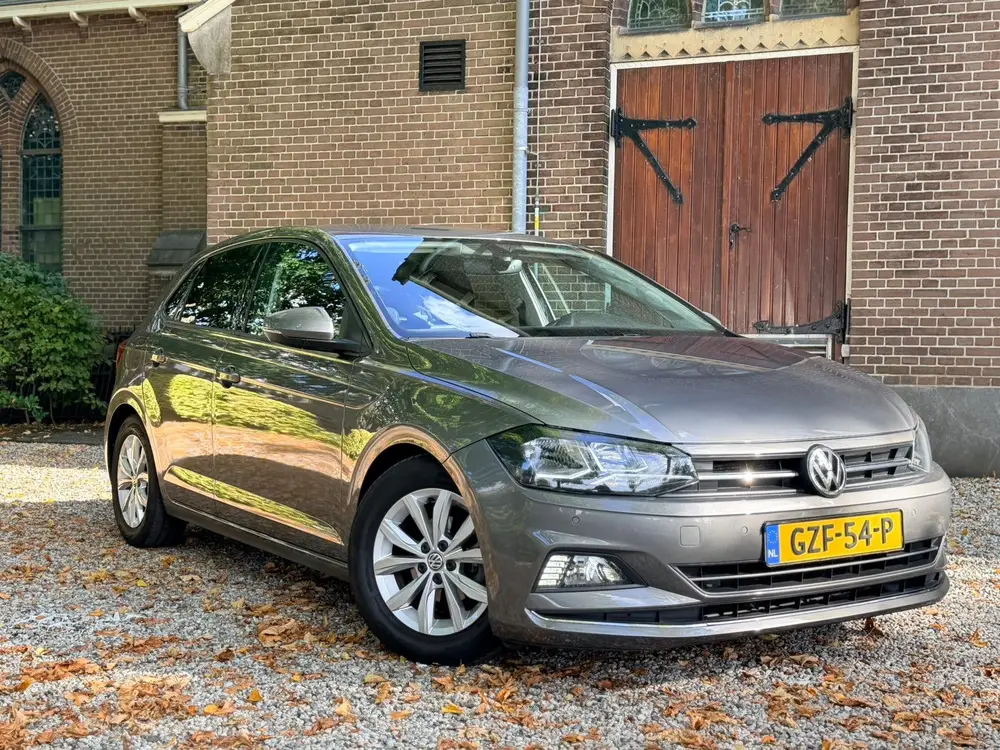 Volkswagen Polo 1.0 TSI 95pk 7-DSG 2019 Grijs HIGHLINE uit 2019, foto 2