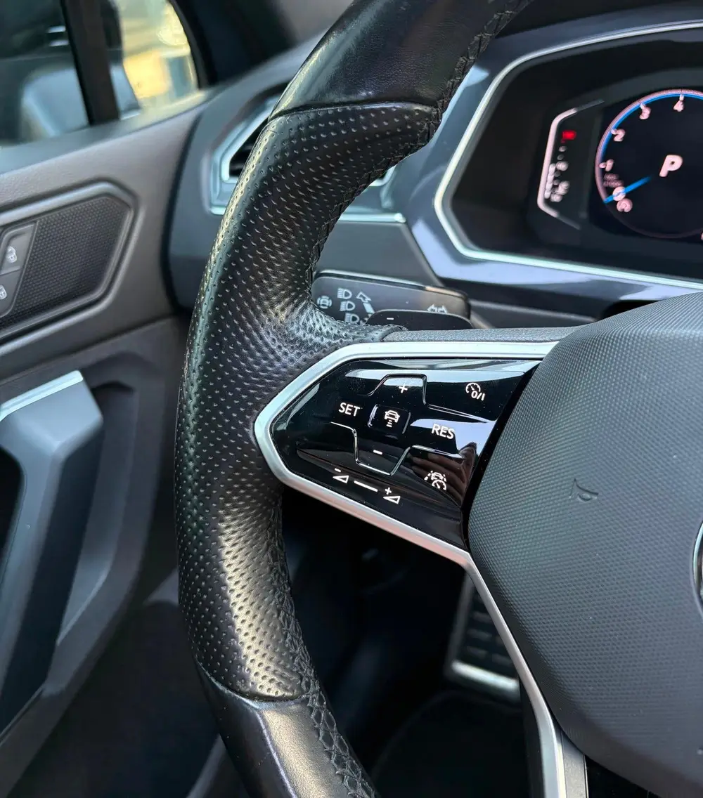 Volkswagen Tiguan 1.5 TSI 3x R-LINE/PANO/CARPLAY/CAMERA uit 2021, foto 16