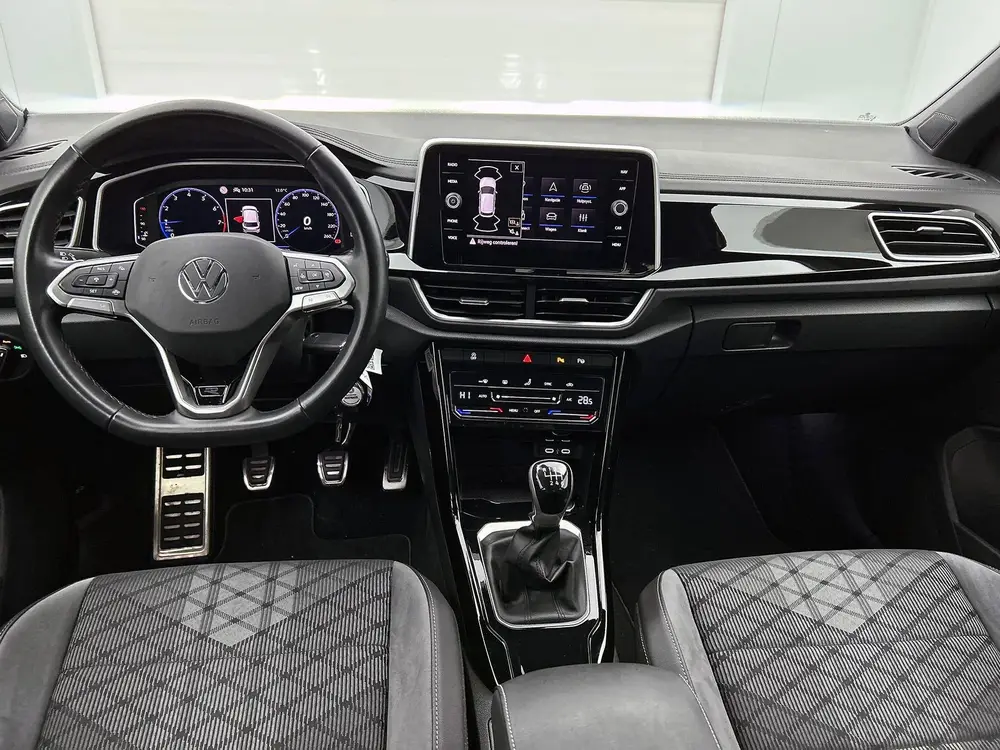 Volkswagen T-Roc 1.0 TSI R-Line | Camera | CarPlay | Adaptiv uit 2024, foto 4