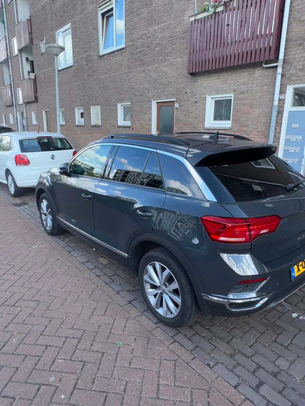 Volkswagen T-Roc 1.5 TSI 150pk 7-DSG 2019 Grijs uit 2019, foto 3
