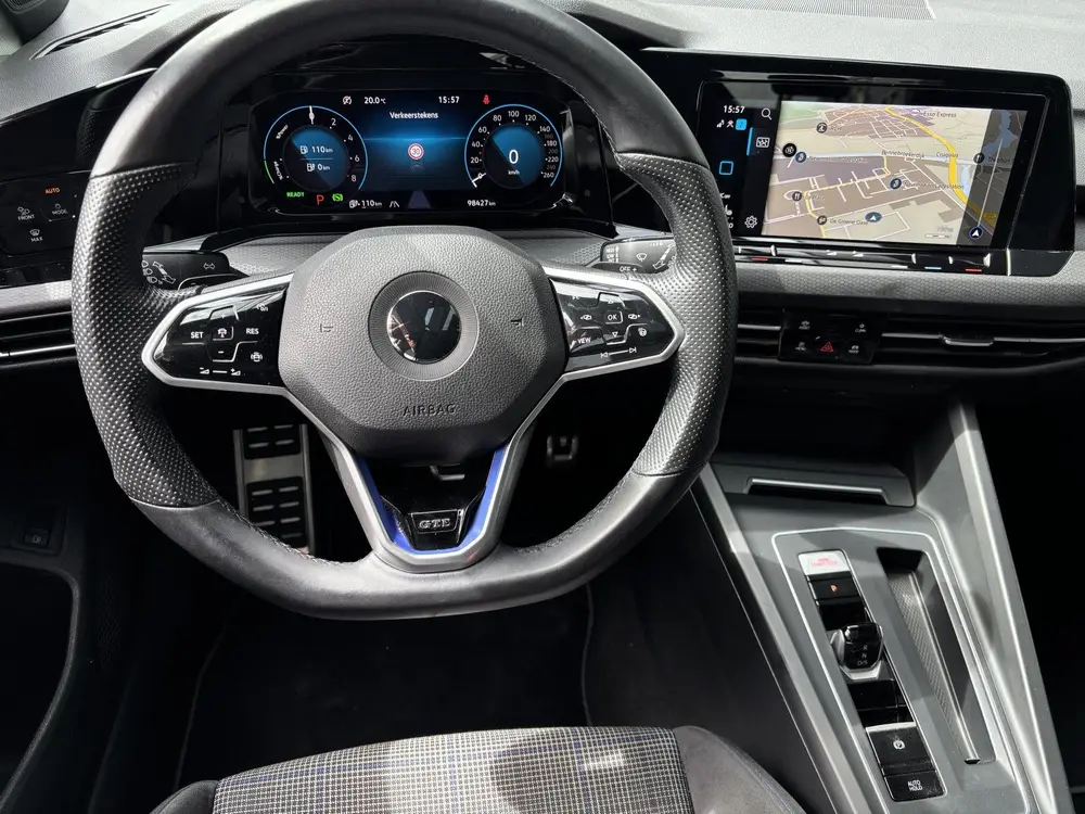 Volkswagen Golf 1.4 eHybrid GTE IQ Pano Parelmoer wit uit 2020, foto 5