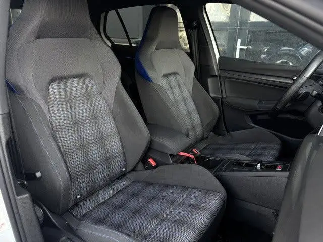 Volkswagen Golf 1.4 eHybrid GTE IQ Pano Parelmoer wit uit 2020, foto 8