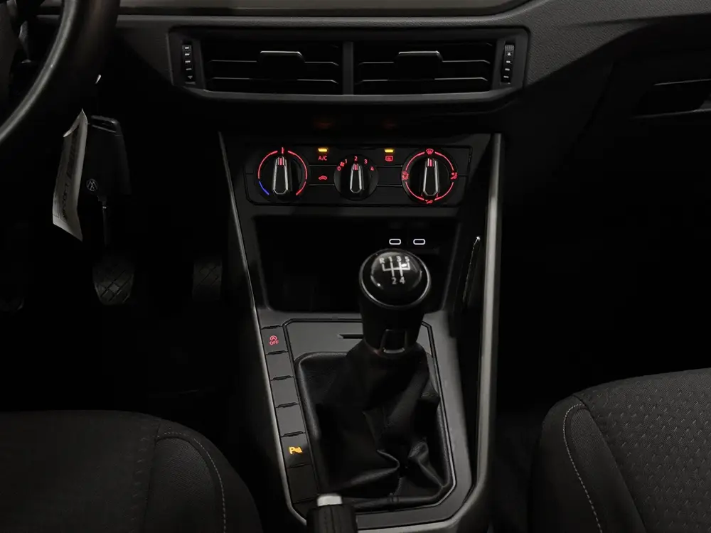 Volkswagen Polo 1.0 TSI Comfortline 96 PK TURBO NAVI CARPLAY uit 2021, foto 8