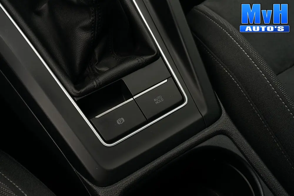 Volkswagen Golf 1.5 TSI Life Business|STOEL/STUUR.VERW|TREKH uit 2021, foto 17