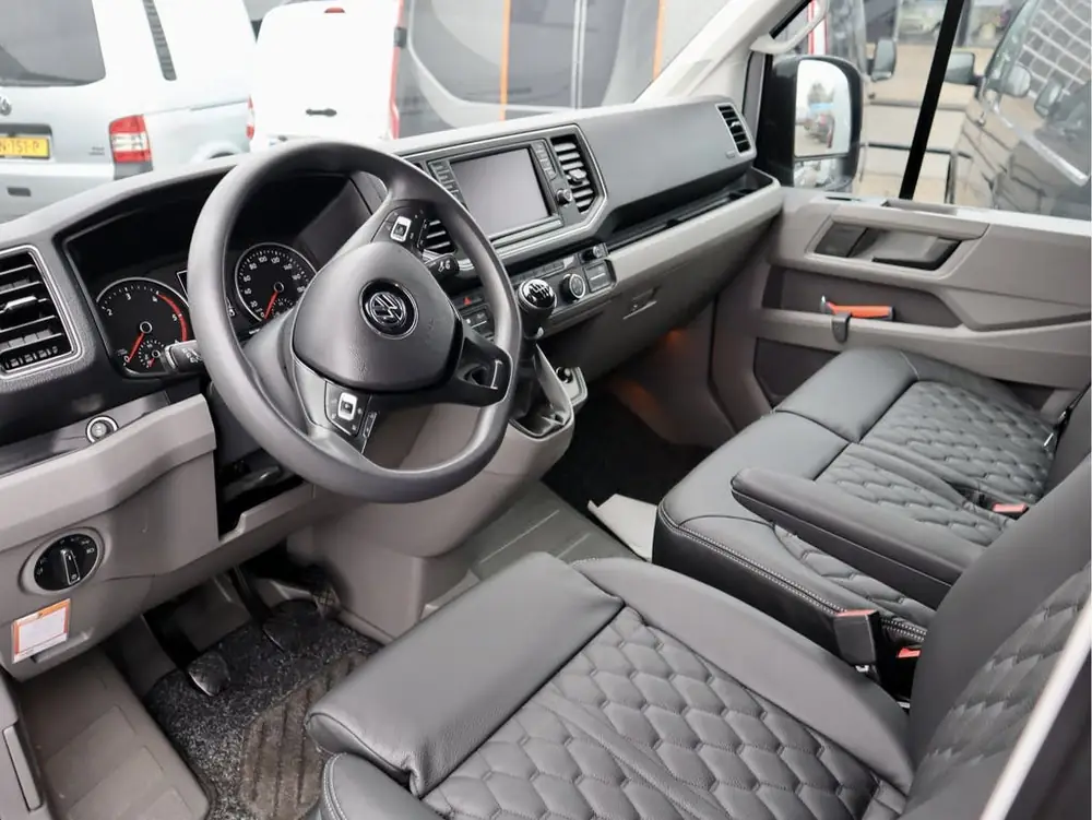 Volkswagen Crafter 35 2.0 TDI DUBBELE CABINE (bj 2019) uit 2019, foto 2