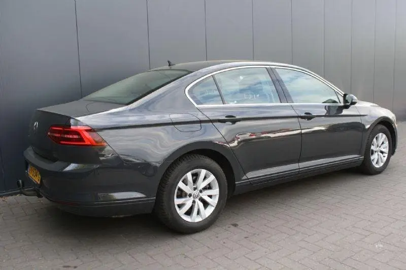 Volkswagen Passat 1.5 TSI Comfortline Business NETTO EXPORT uit 2019, foto 10