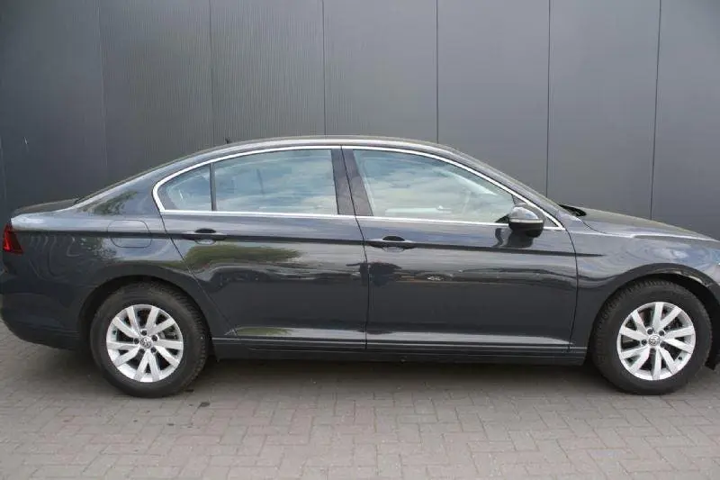 Volkswagen Passat 1.5 TSI Comfortline Business NETTO EXPORT uit 2019, foto 2