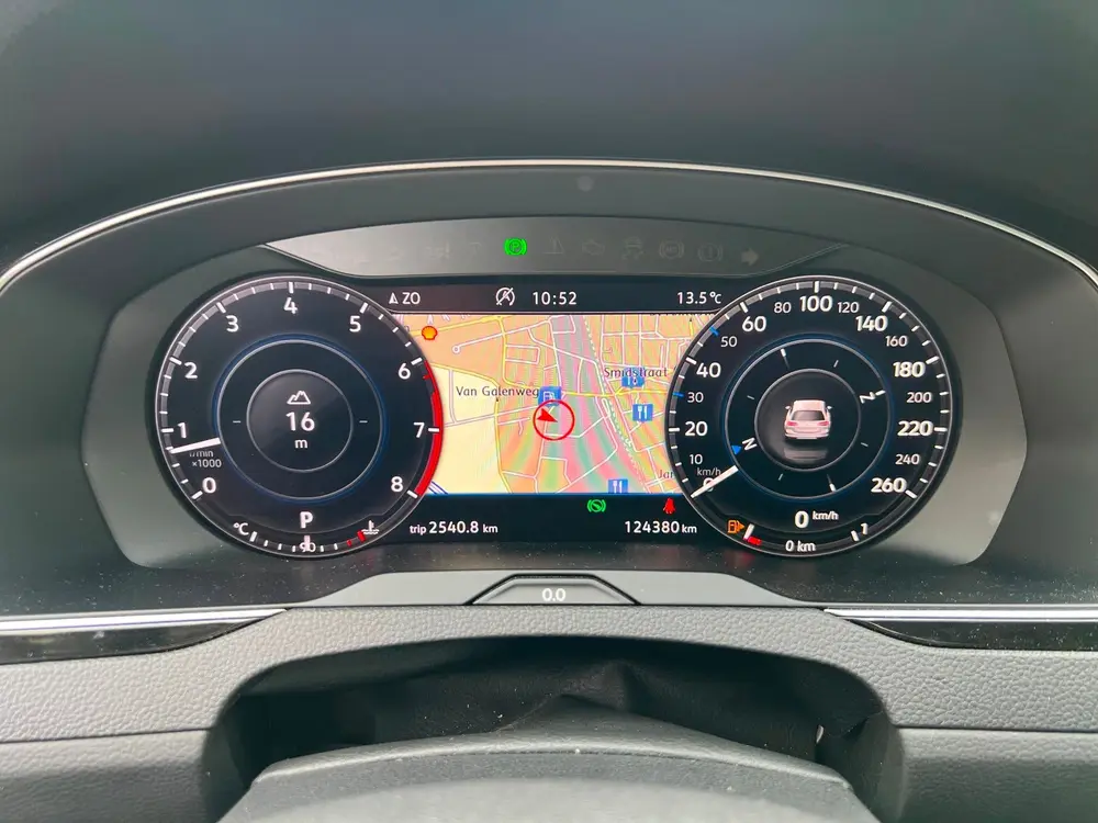 Volkswagen Passat Variant 1.5 TSI | Trekhaak| Virtual Cockpi uit 2019, foto 2