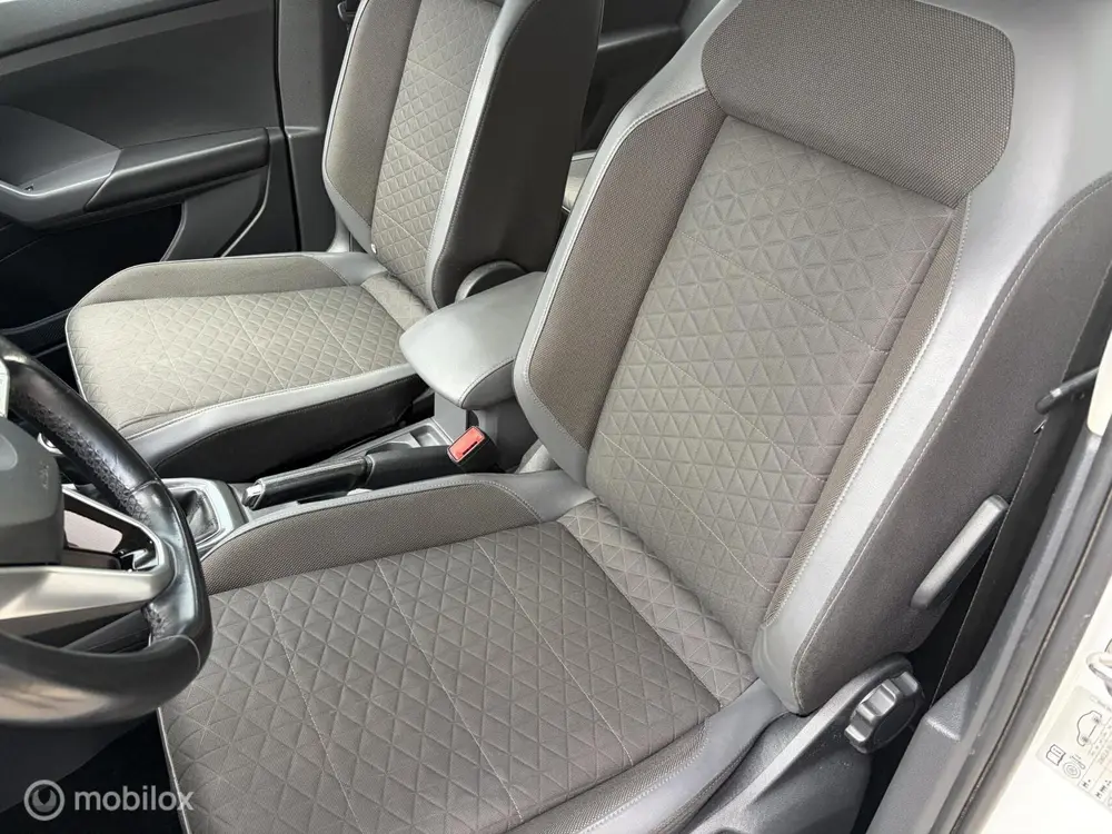Volkswagen T-Cross 1.0 TSI Style | Navi |camera|PDC uit 2019, foto 17