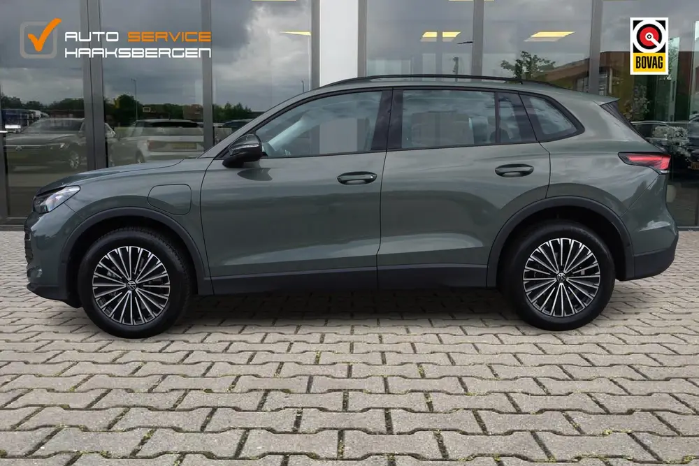 Volkswagen Tiguan 1.5 eHybrid Life | Trekhaak | Camera | ACC uit 2025, foto 2