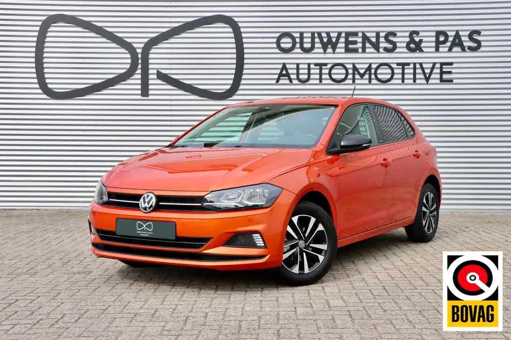 Volkswagen Polo 1.0 TSI Comfortline | NAVIGATIE | STOELVERWA uit 2020