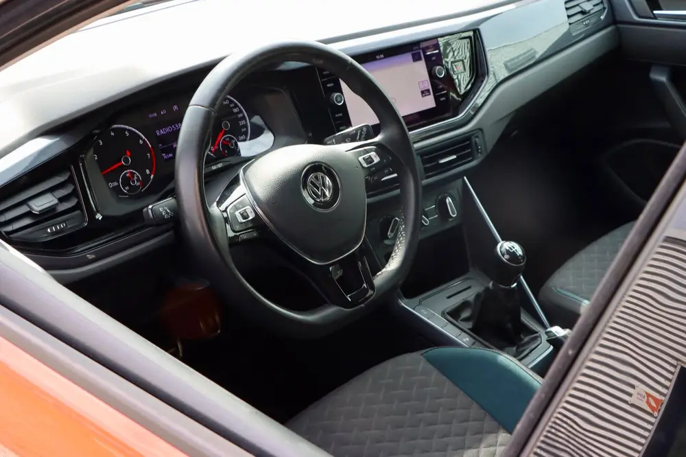 Volkswagen Polo 1.0 TSI Comfortline | NAVIGATIE | STOELVERWA uit 2020, foto 15