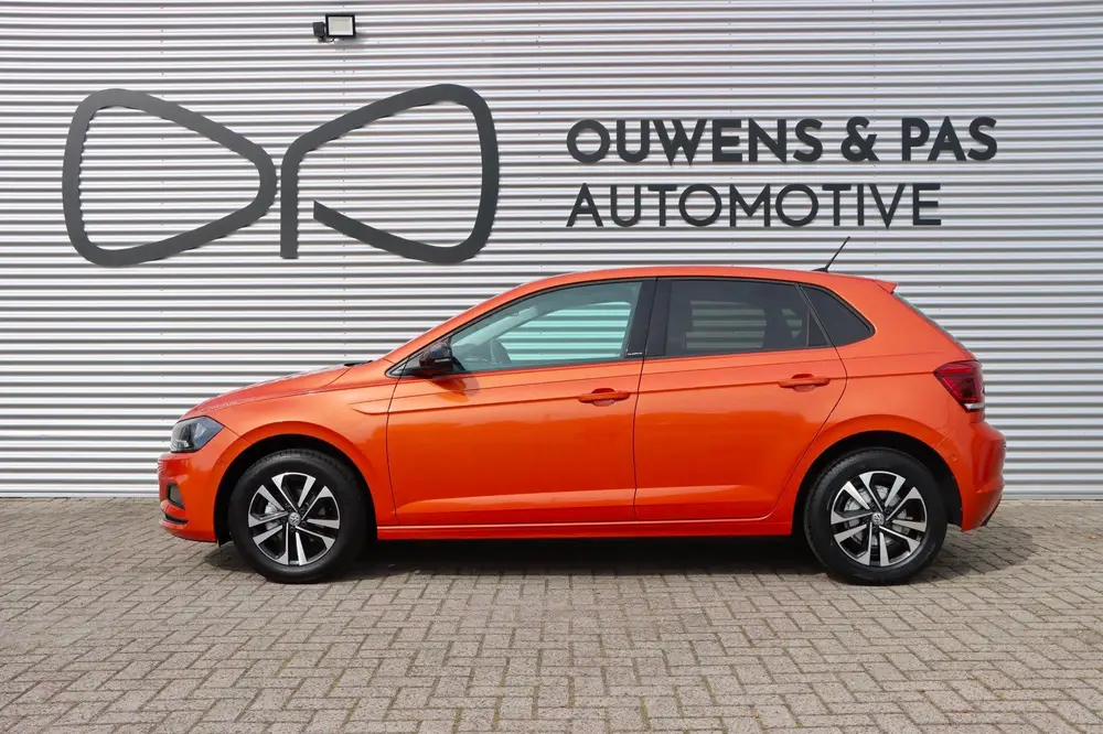 Volkswagen Polo 1.0 TSI Comfortline | NAVIGATIE | STOELVERWA uit 2020, foto 2