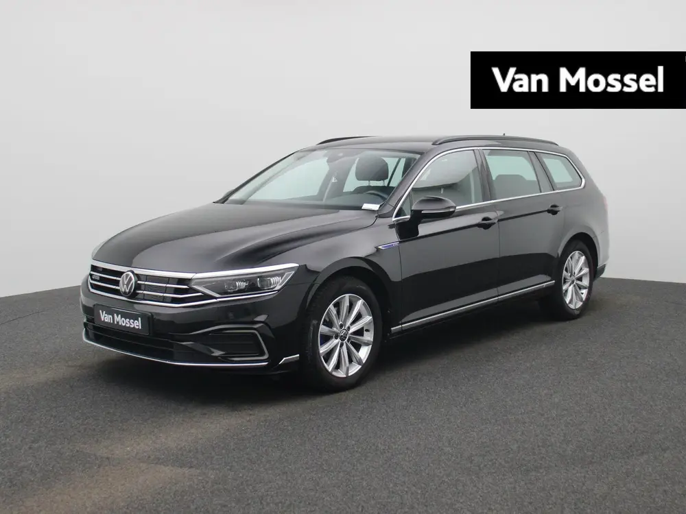 Volkswagen Passat 1.4 TSI PHEV GTE Business | Naviagtie | Ai uit 2022